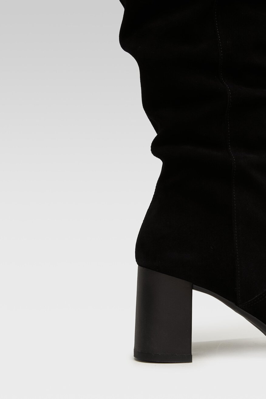 
                Чобіт Lasocki ЧОРНИЙ - 5904248962012