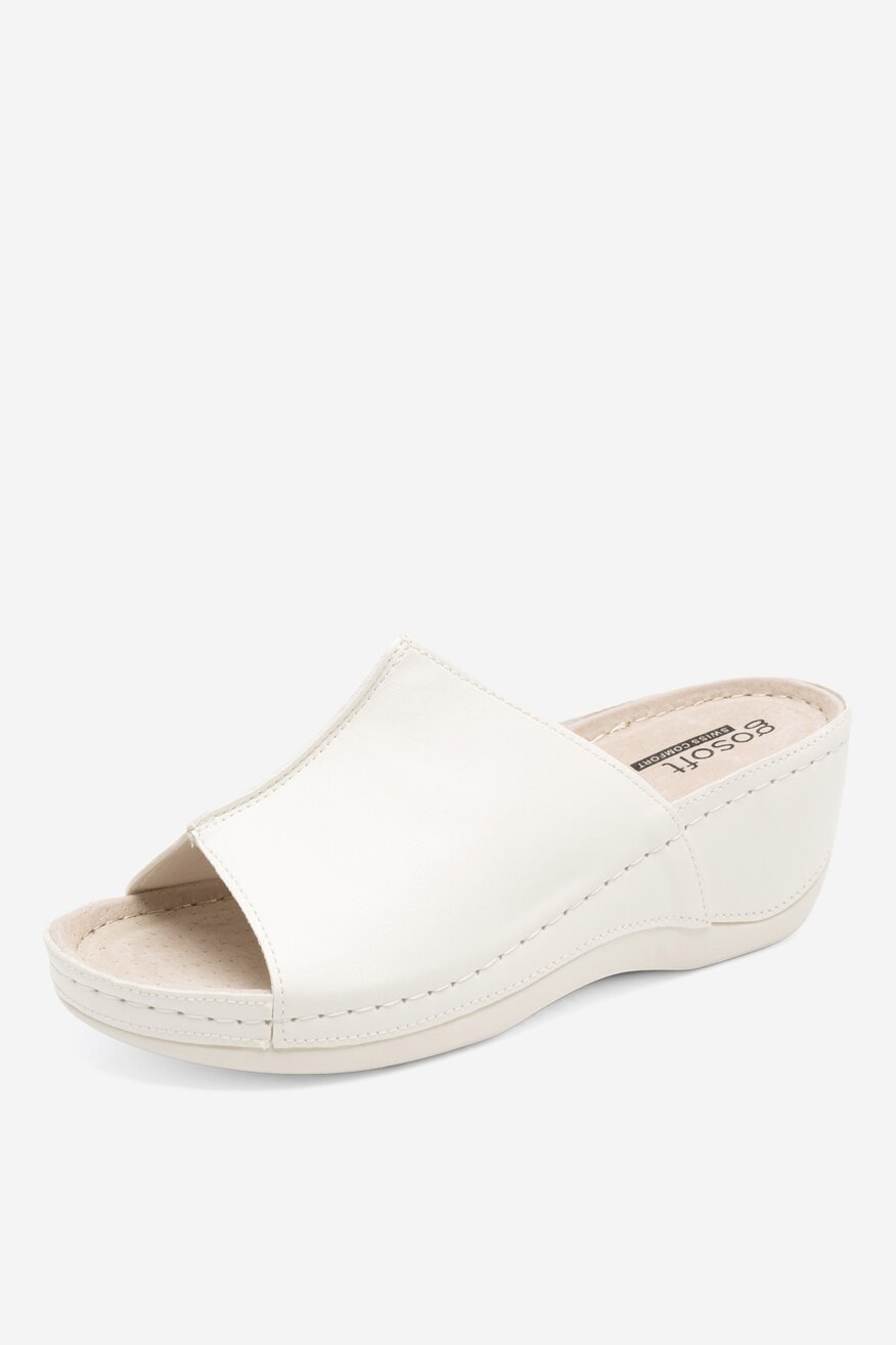 
                Go Soft - Sandały białe - 5904862754024