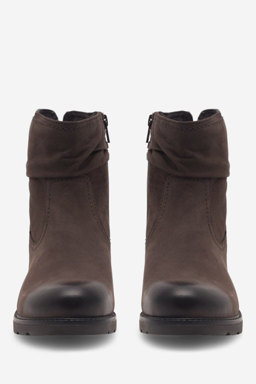 
                Bokacsizma Go Soft BARNA - 5905588115304