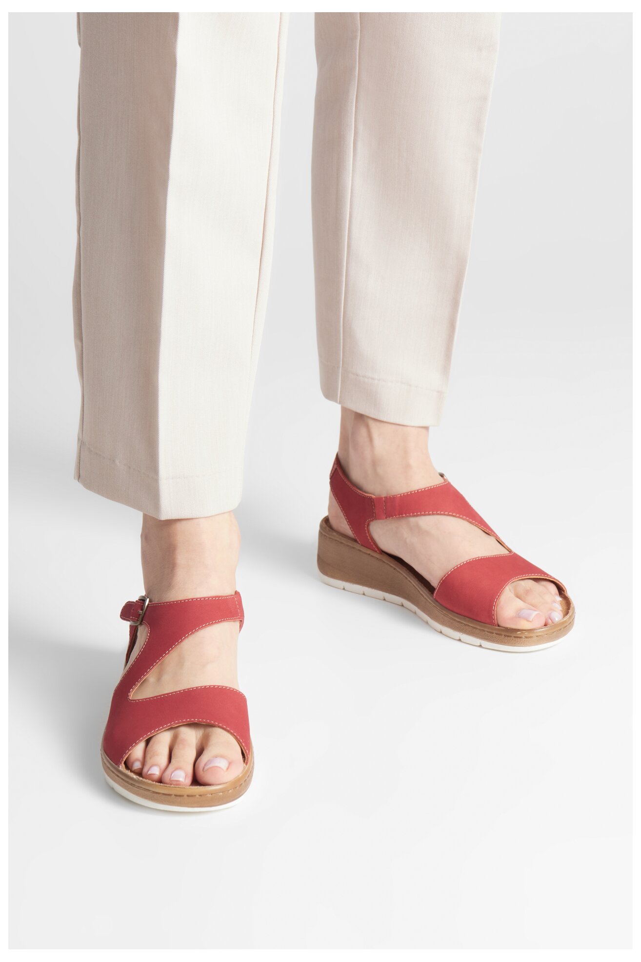 Сандали Lasocki WI33-CS323-CSA-04 ЧЕРВЕН