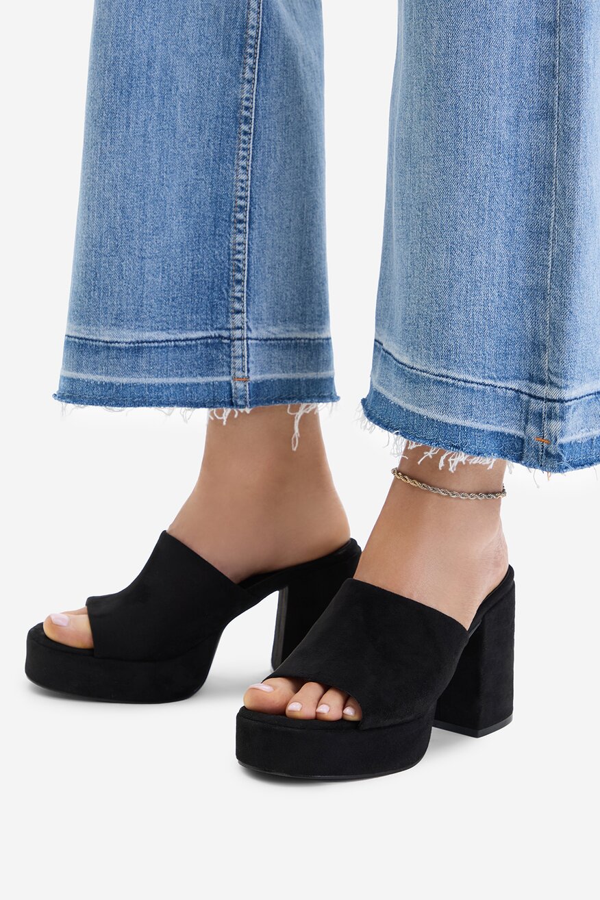 
                DeeZee - Klapki - 5906751731970