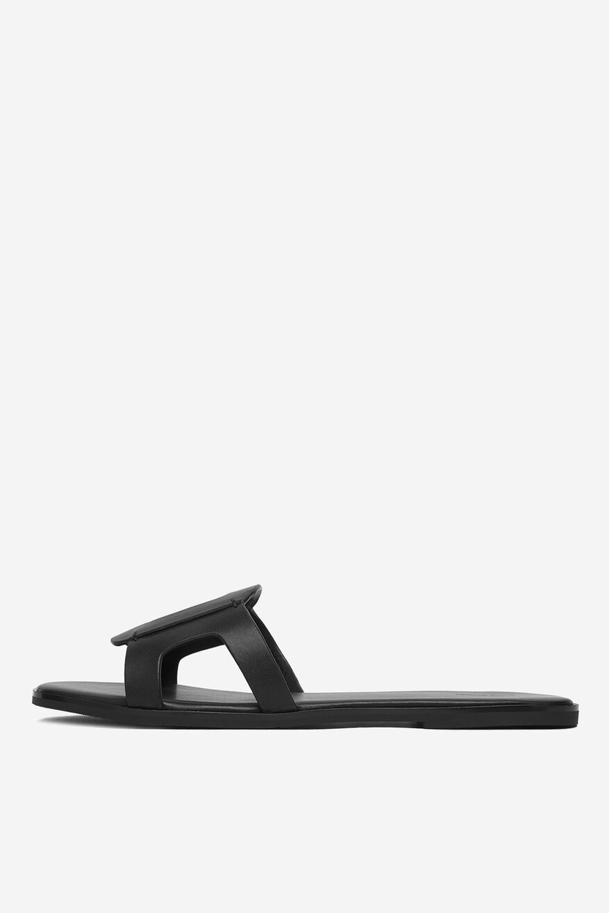 
                Шльопанець Gino Rossi ЧОРНИЙ - 5906751843772