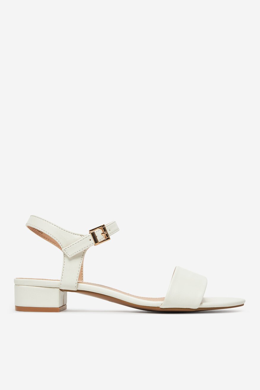 
                Сандали Jenny БЯЛ - 5903698448268