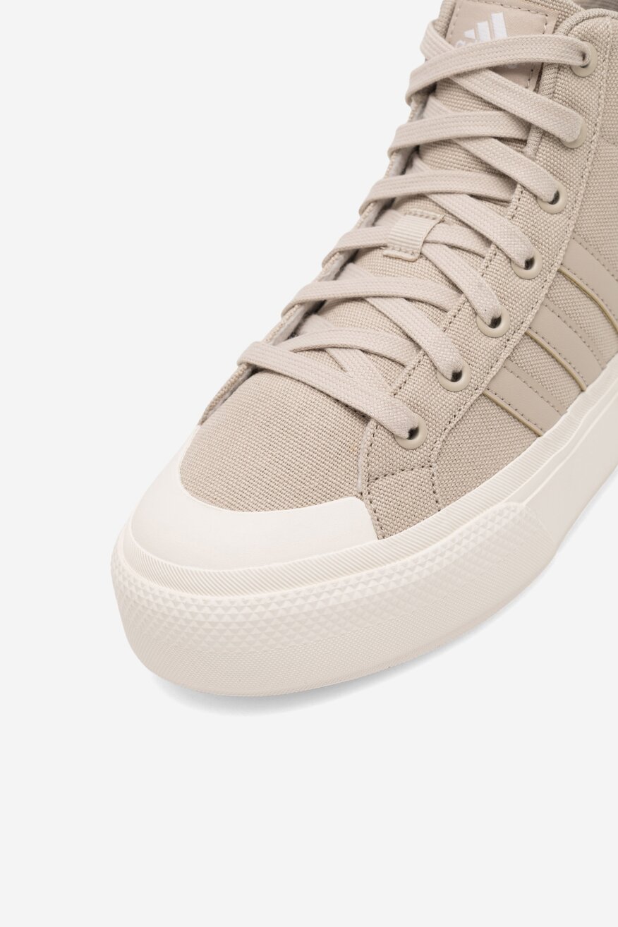 
                Кецове adidas БЕЖОВ - 5904862854984