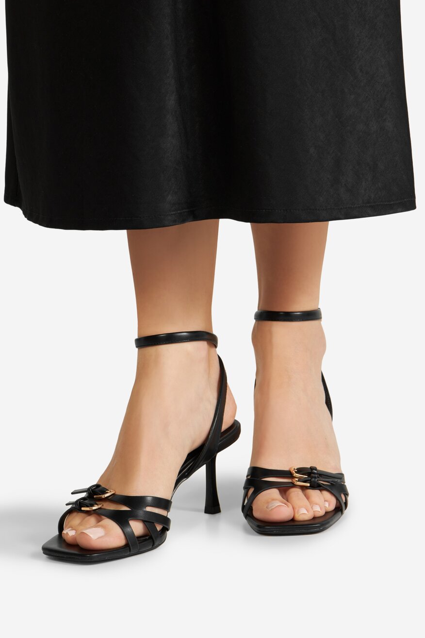 
                Sandale Jenny CRNA - 5903698762845