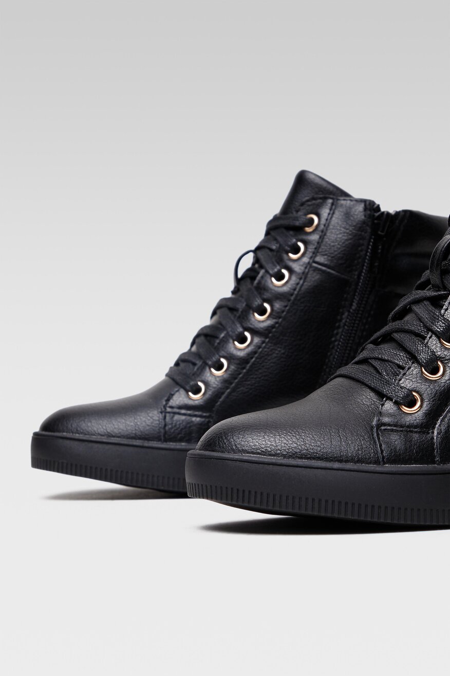 
                Jenny Fairy - Trzewiki na koturnie czarne - 5903698795669