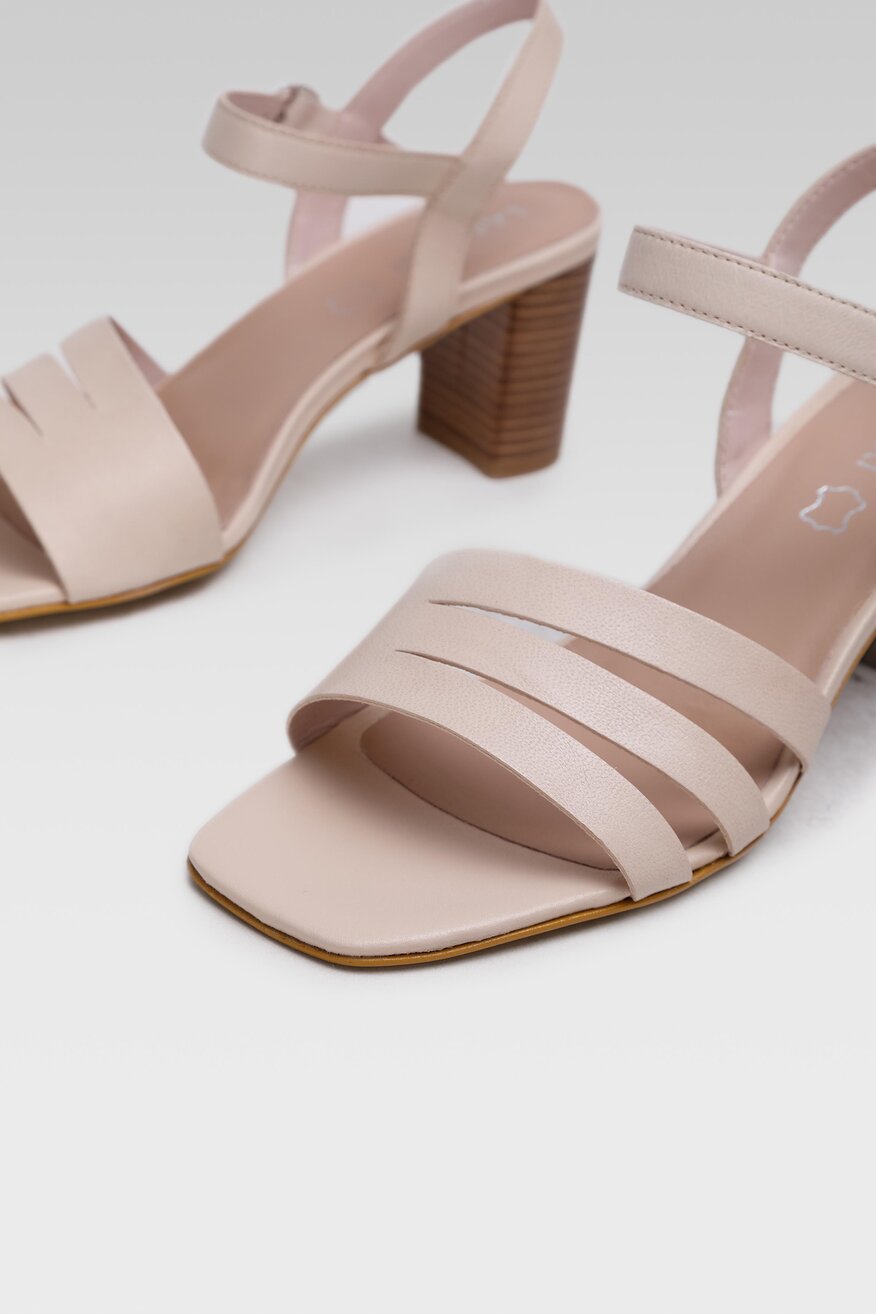 
                Lasocki - Skórzane sandały pastelowe - 5904248687021