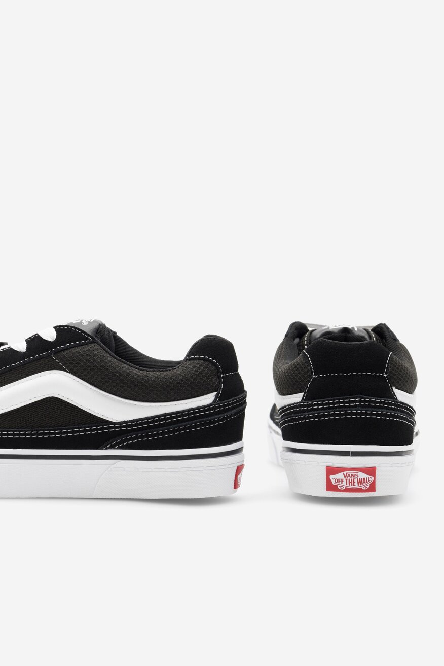 
                Кецове Vans ЧЕРЕН - 5904862937144