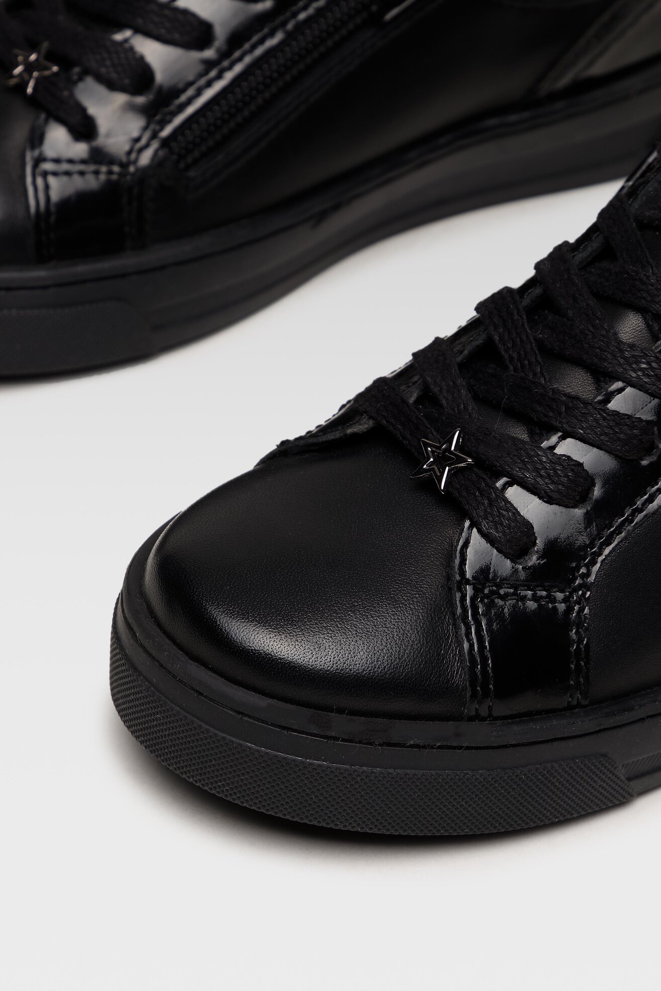 Półbuty Lasocki Young CI12-INDY-04B Czarny