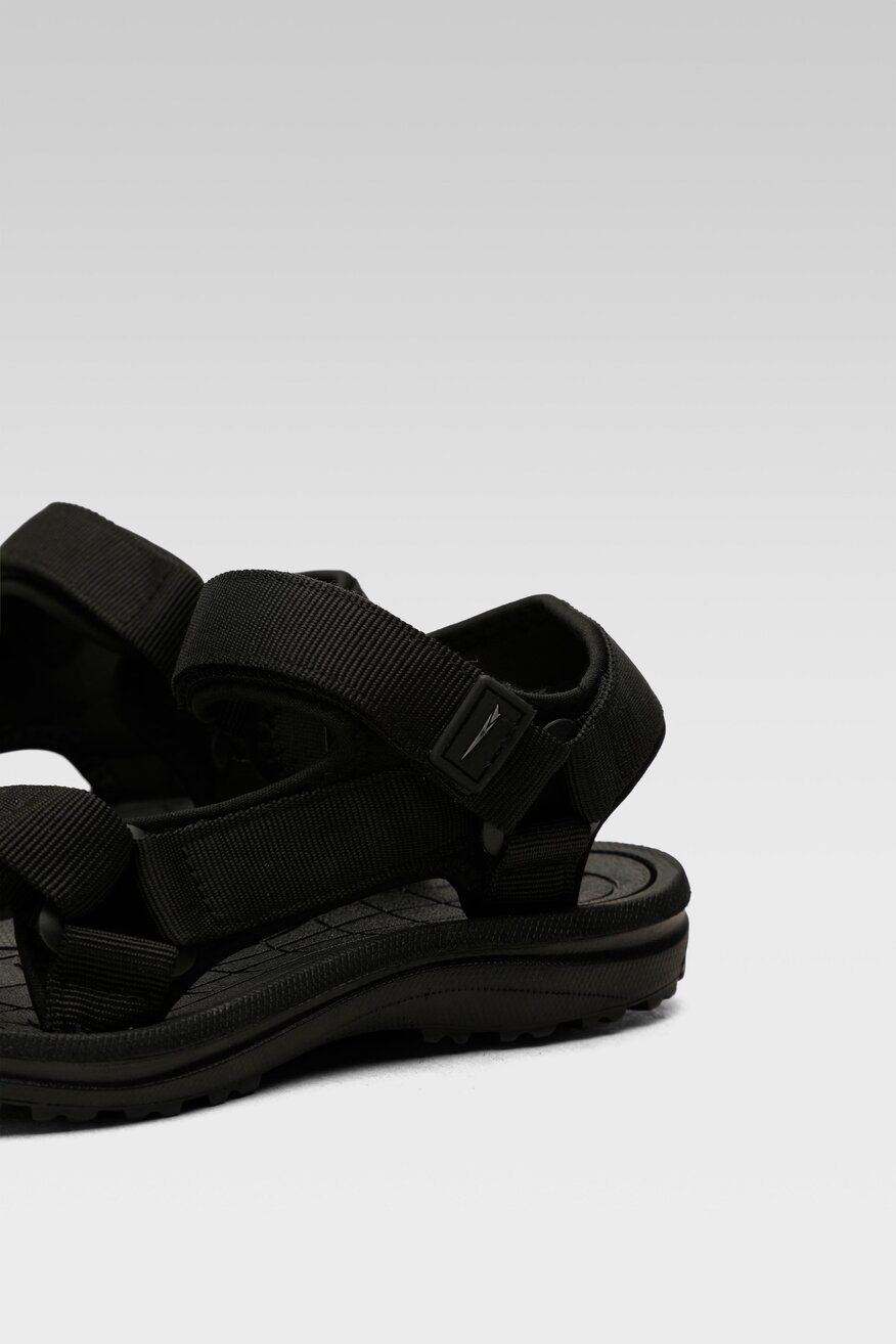 
                Sprandi - Sandały czarne na rzep - 5904248441456