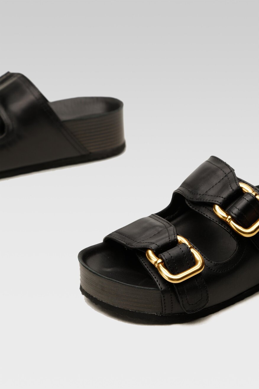 
                Gino Rossi - Skórzane klapki czarne - 5904248398309