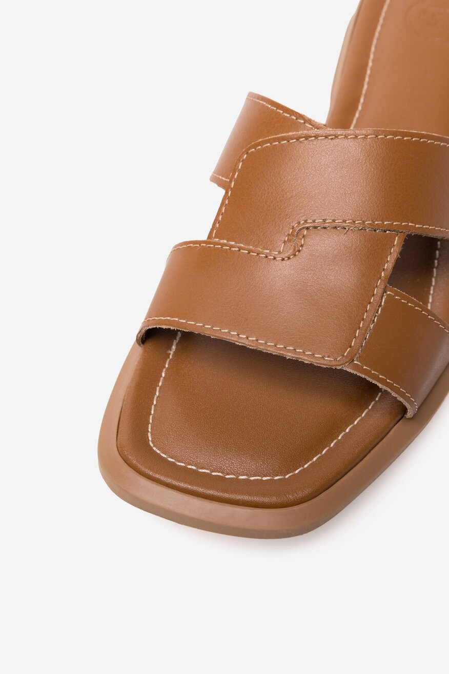 
                Шльопанець Gino Rossi ВЕРБЛЮЖИЙ - 5905588611882