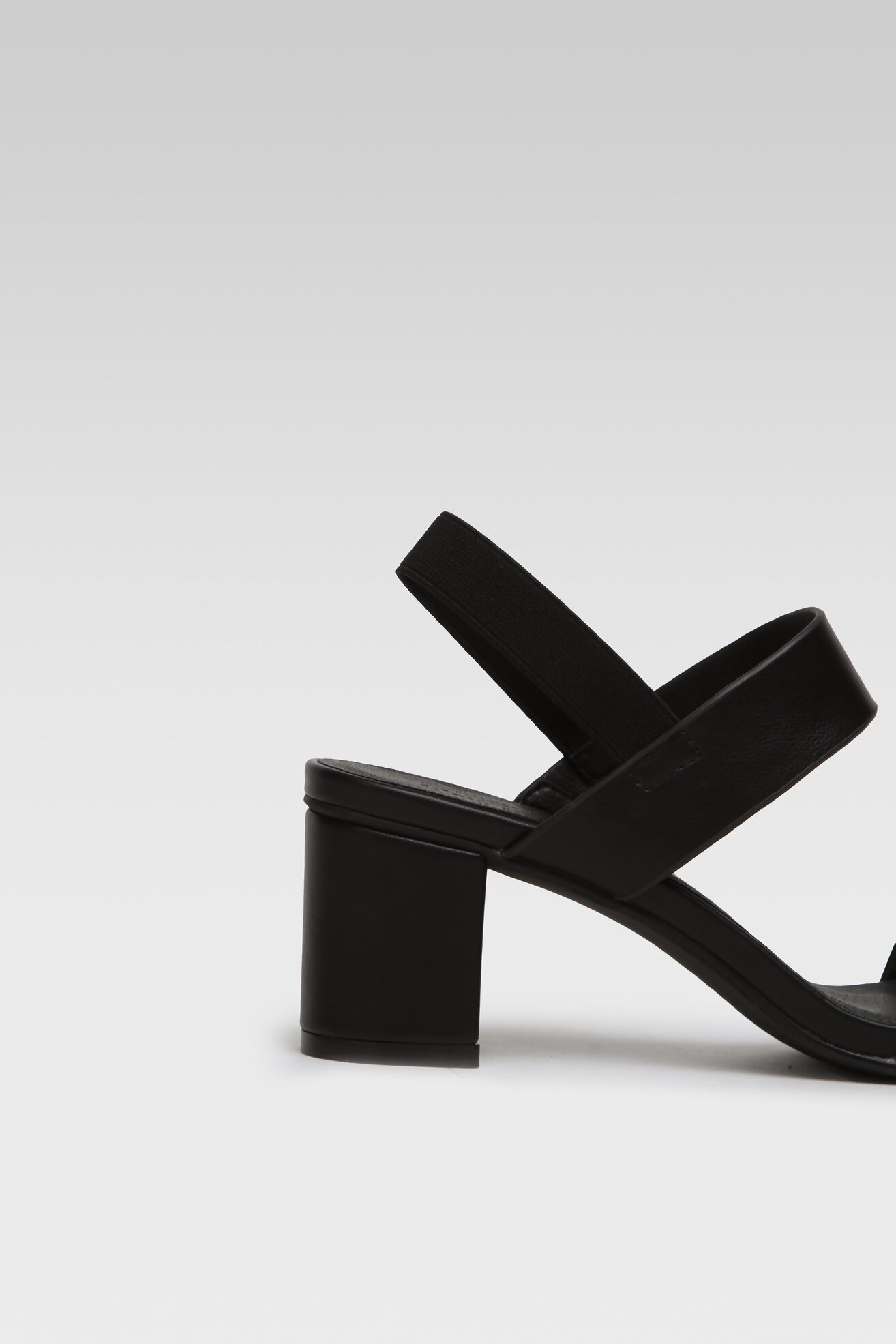 Сандалі Clara Barson FRAISE WS280701-02 ЧОРНИЙ