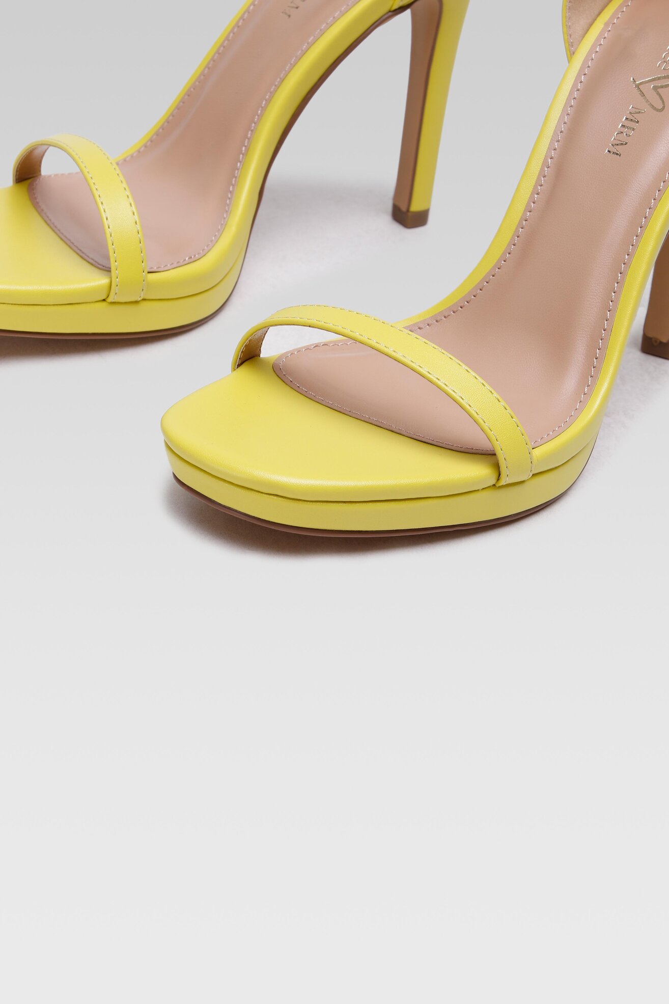 Sandale DeeZee LS5133-10A GALBEN