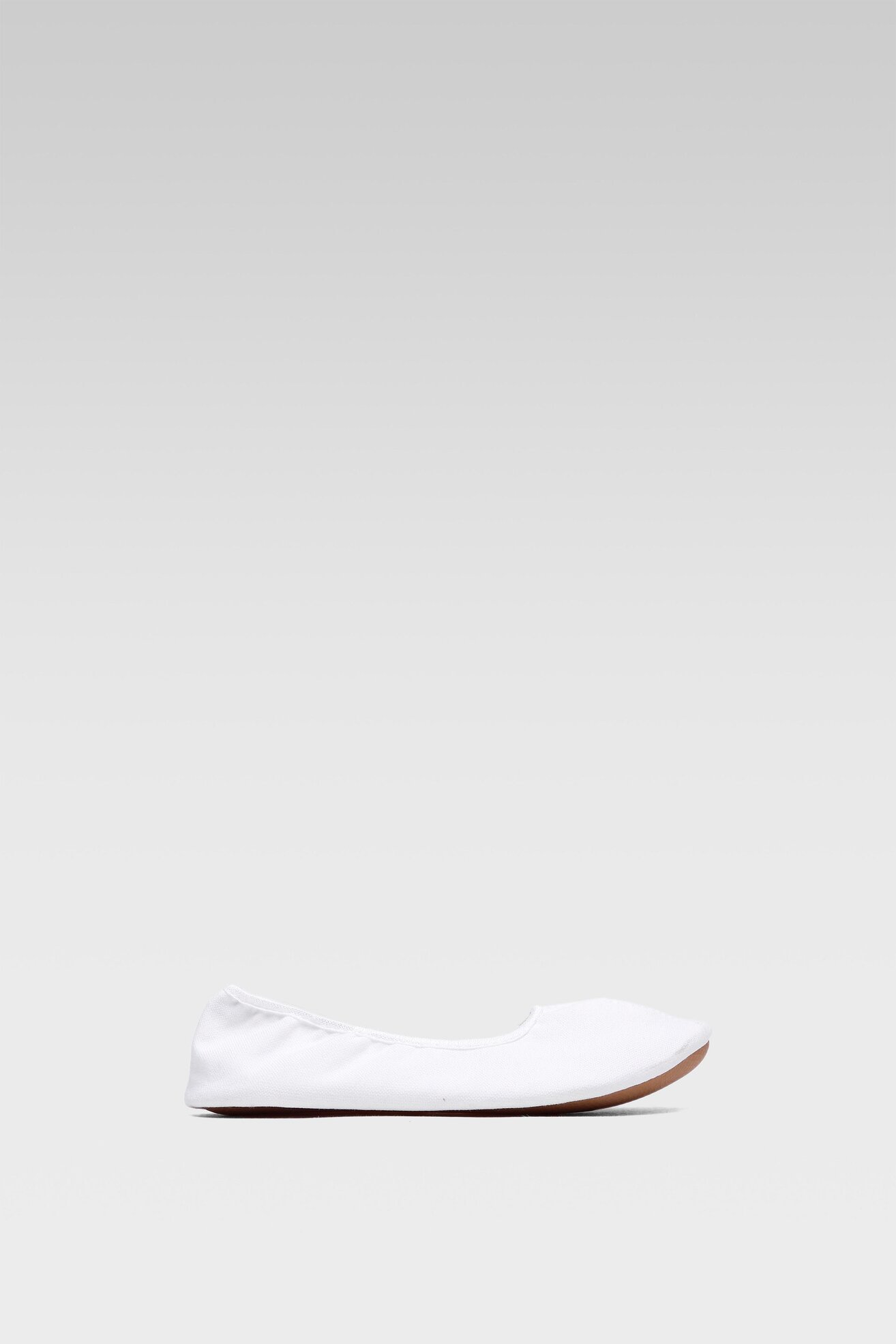 Kapcie MB 4BA1/1-28POIR Biały