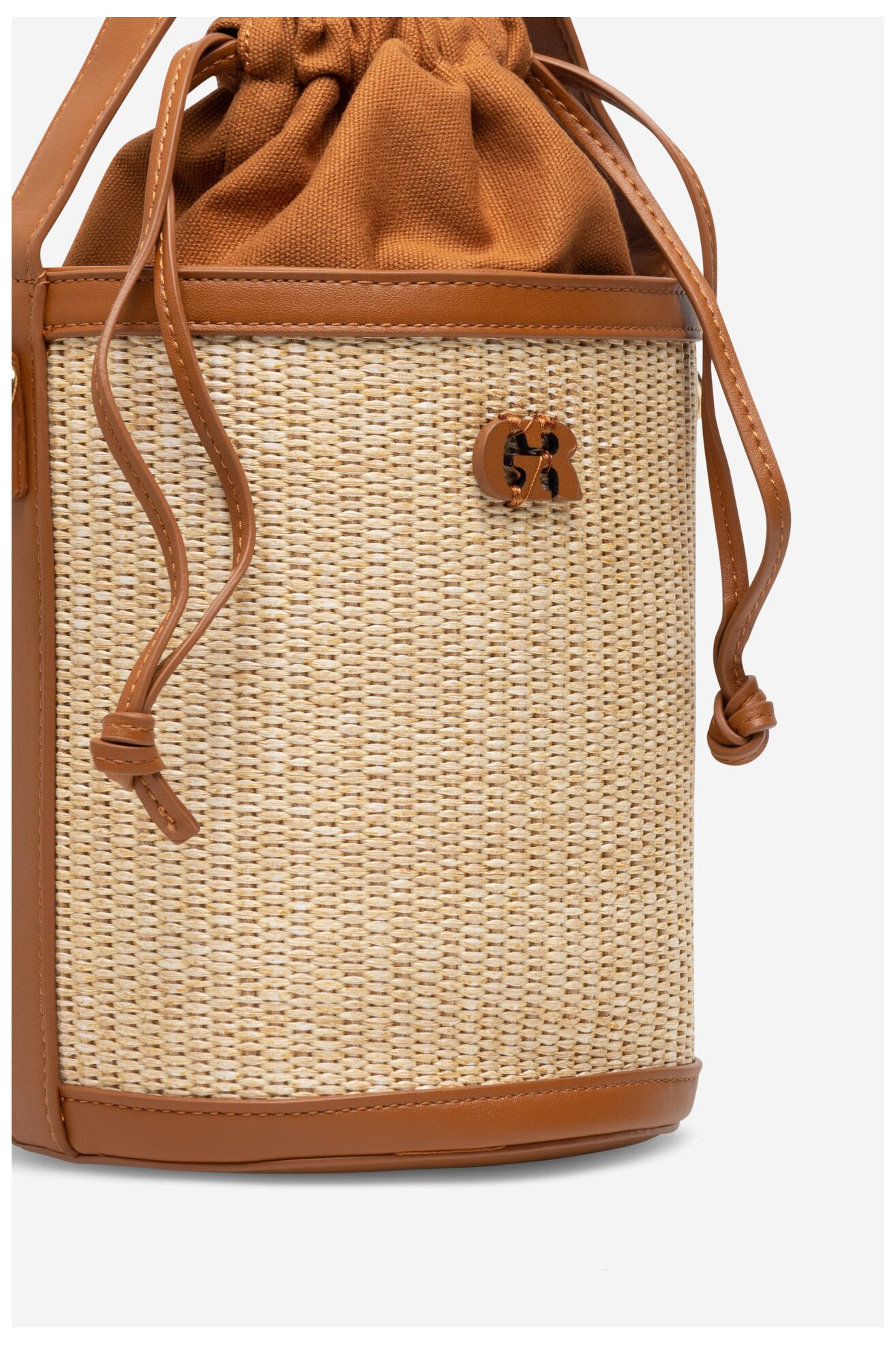 Kézitáska Gino Rossi TYLO 2 CAMEL