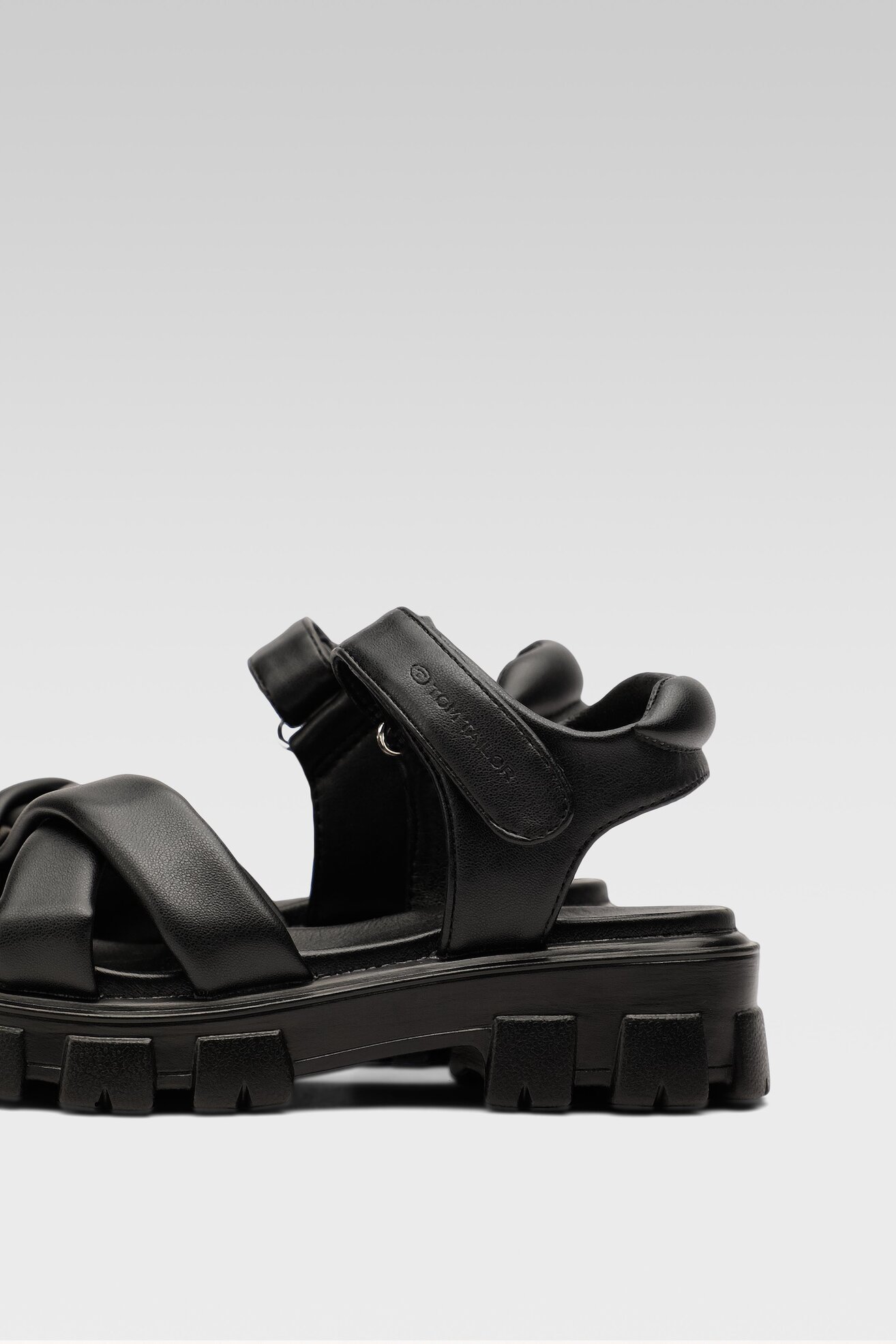 Sandały Tom Tailor 327480100 Czarny