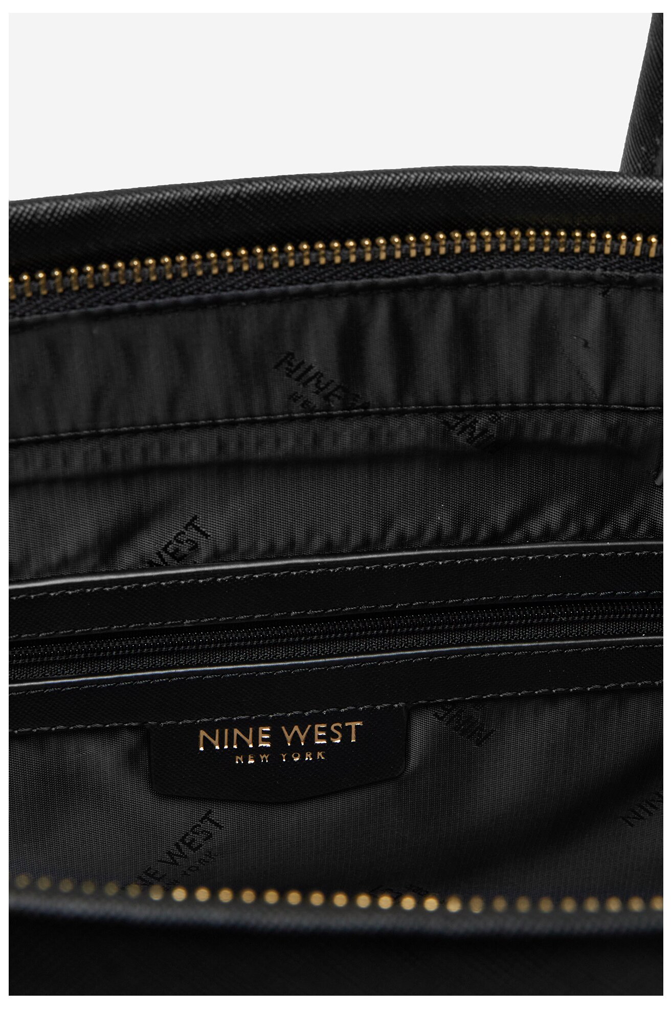 Kézitáska NINE WEST CEO-CHELSEA-CHARM-II-LX10185 FEKETE