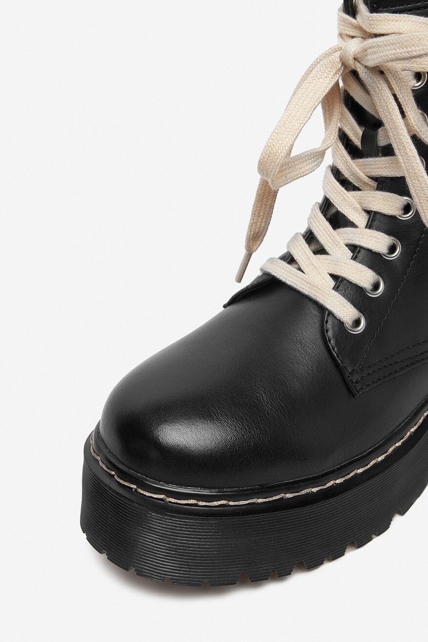 
                Bokacsizma DeeZee FEKETE - 5904410817775