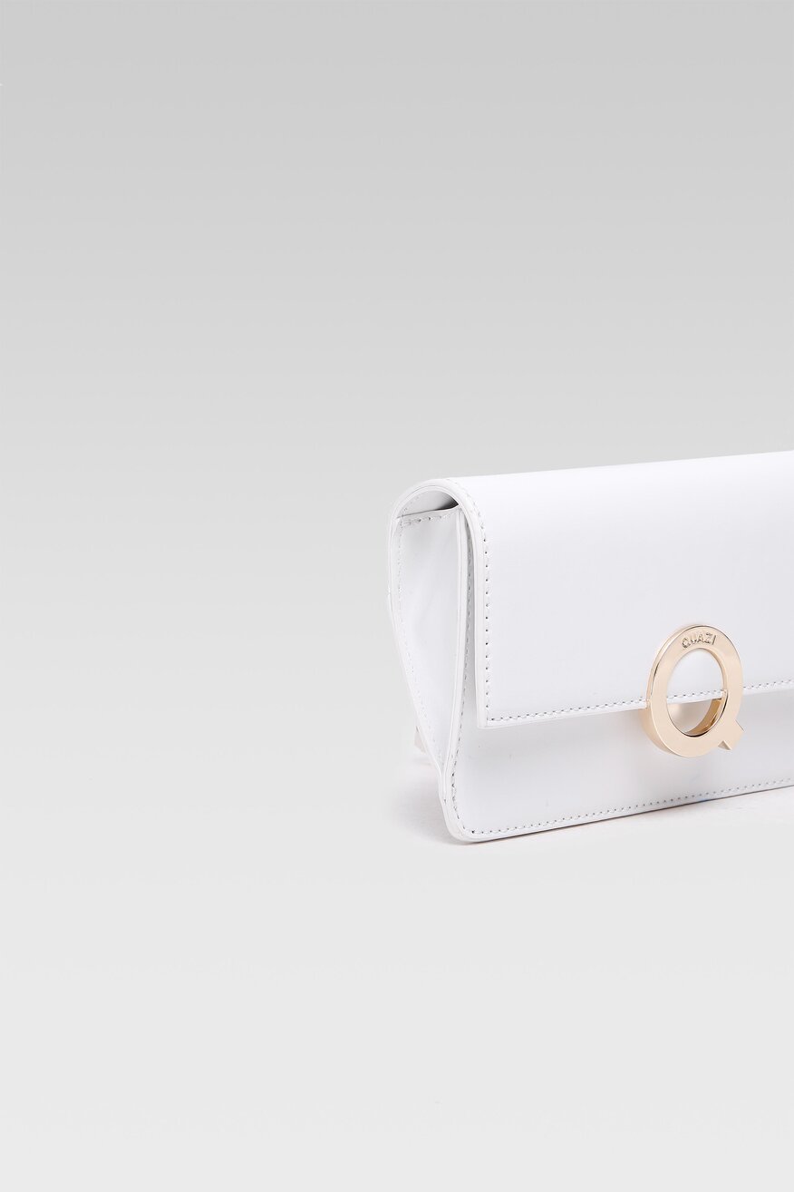 
                Дамска чанта Quazi БЯЛ - 5904248355661