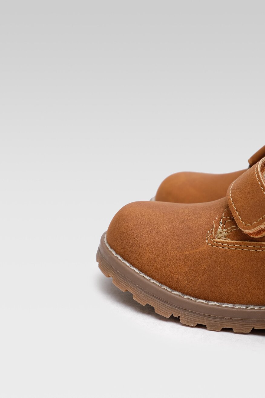 
                Черевики Action Boy ВЕРБЛЮЖИЙ - 5904862386300