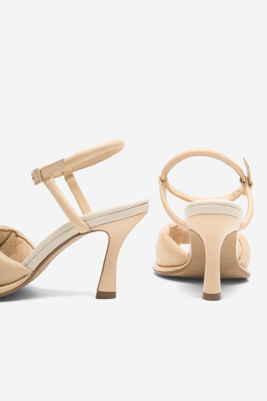 
                Сандалі Gino Rossi БЕЖЕВИЙ - 5904862931241