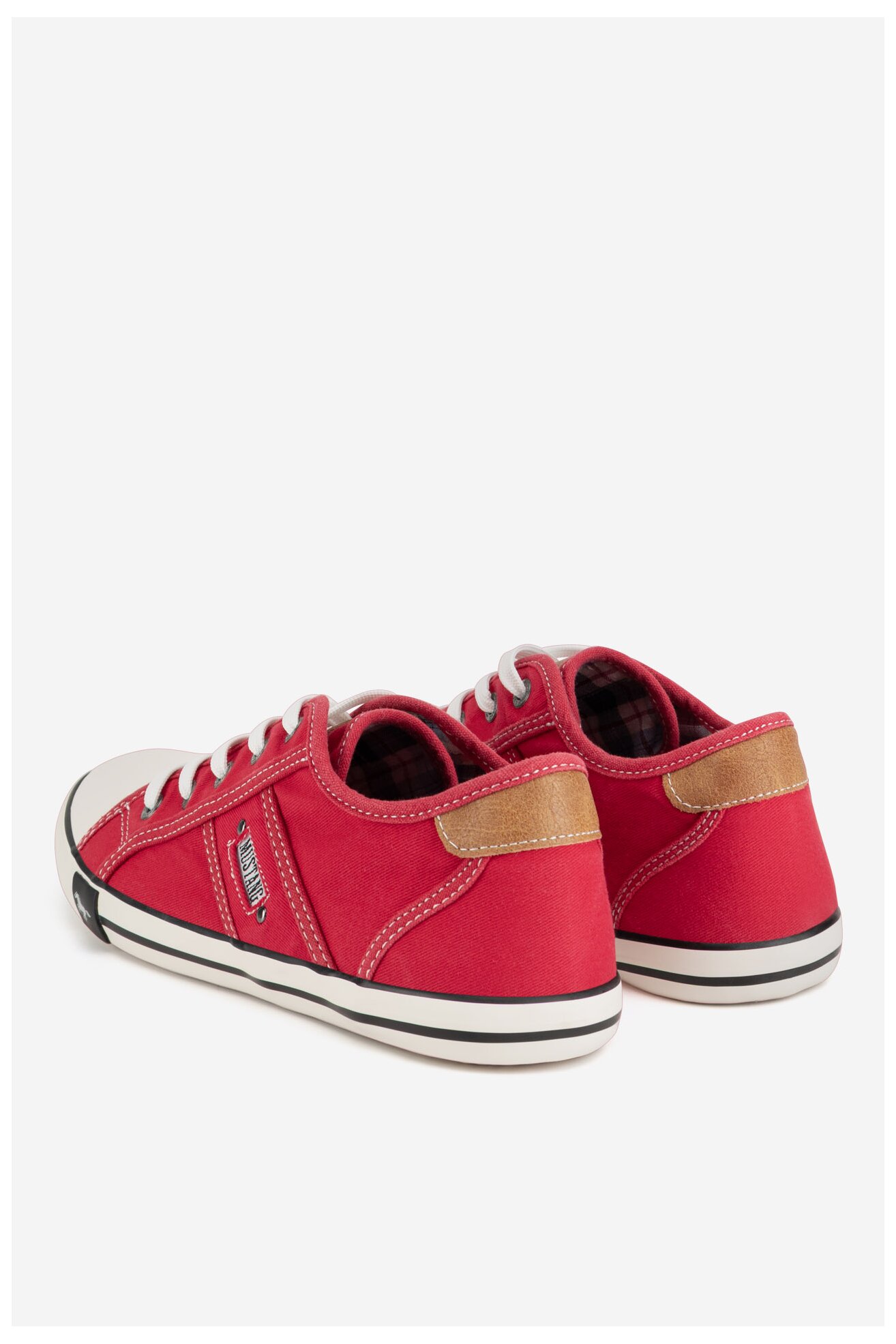 Plátěná obuv Mustang 1099-310 ČERVENÁ