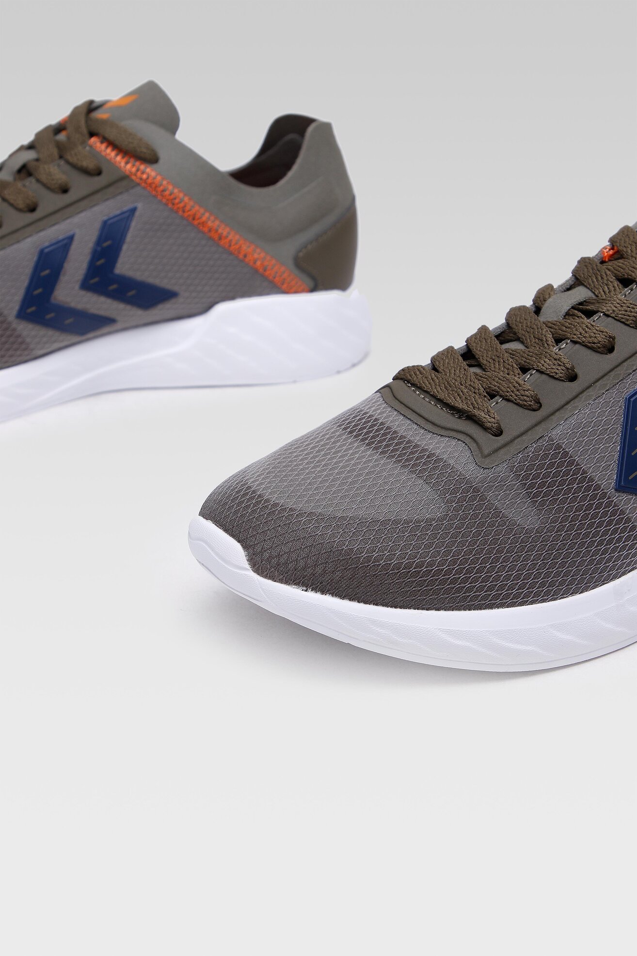 Obuwie sportowe Hummel MINNEAPOLIS LEGEND 211910-8062 Zielony