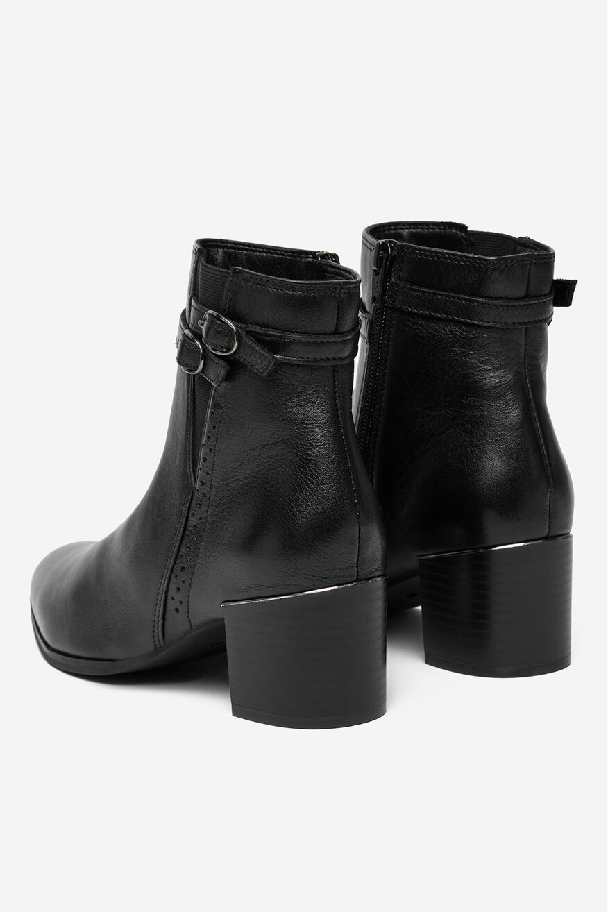 
                Bokacsizma Lasocki FEKETE - 5906751391105