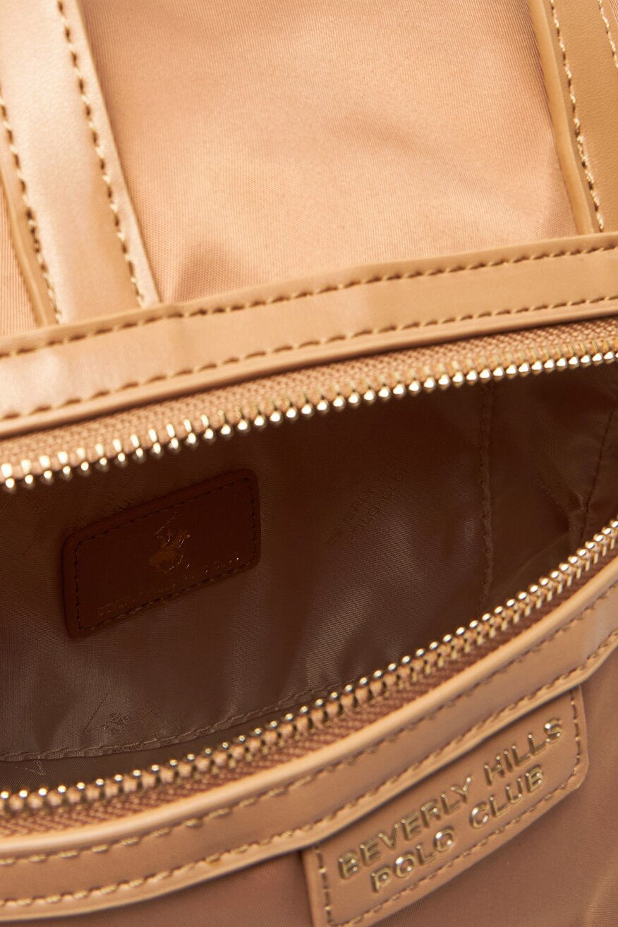 
                Beverly Hills Polo Club - Średni plecak miejski - 5904862876580