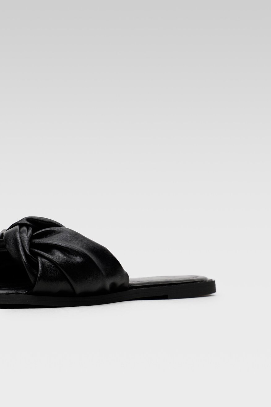 Jenny Fairy - Klapki na płaskiej podeszwie - 5904248671990