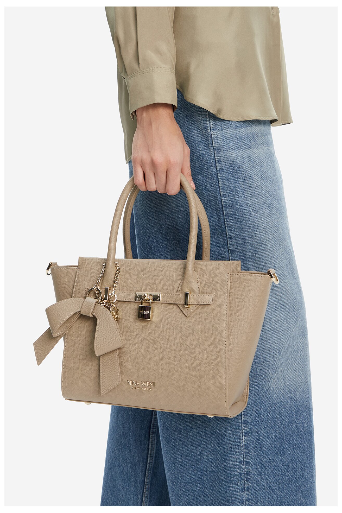 Kézitáska NINE WEST CEO-CHELSEA-CHARM-II-LX10185 BÉZS