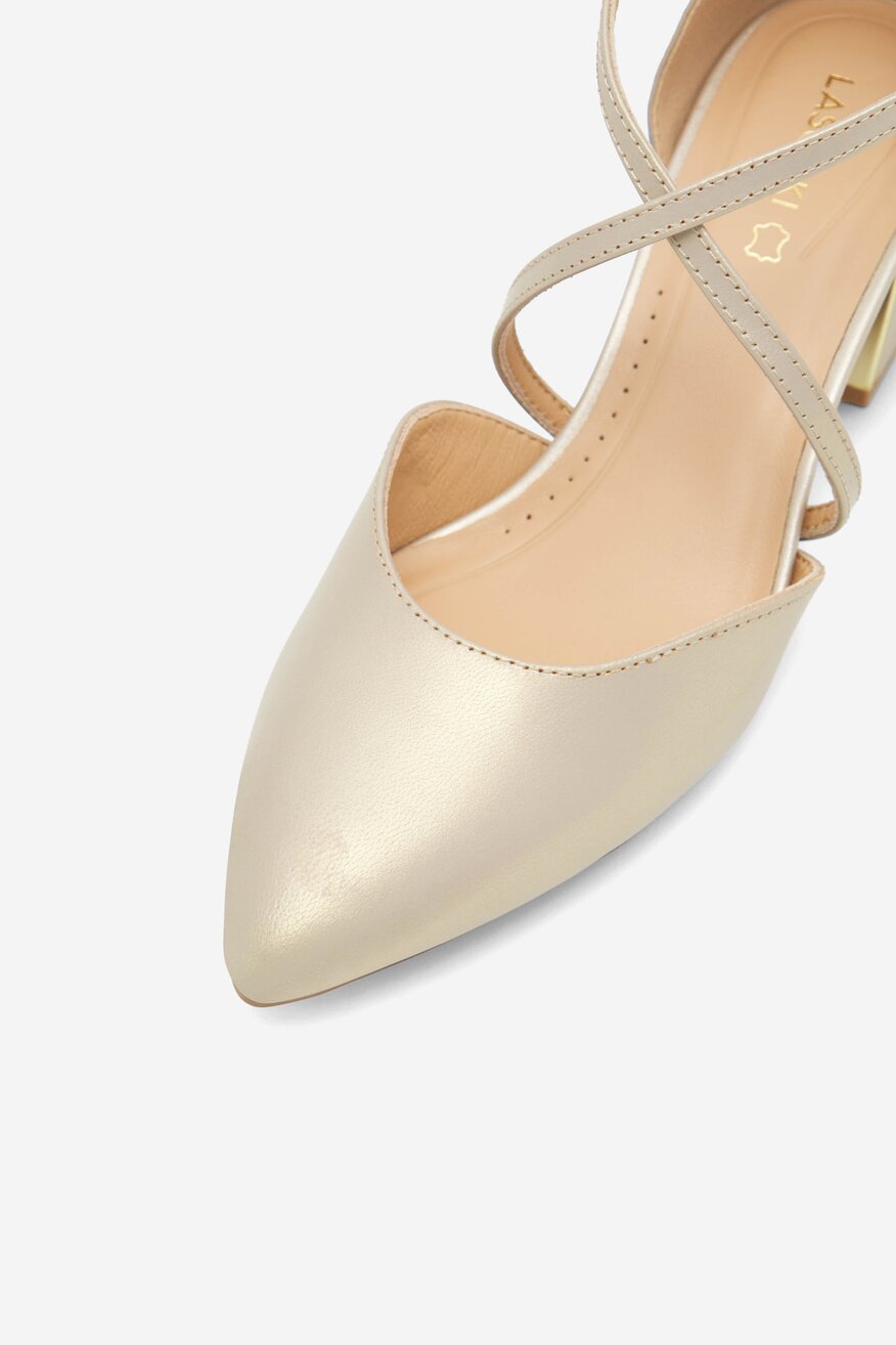 
                Lasocki - Skórzane czółenka - 5905588301097