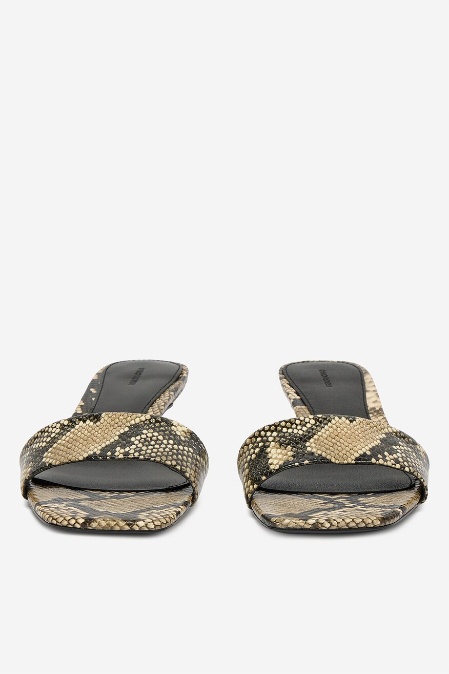 
                Шльопанець Gino Rossi ЧОРНИЙ - 5906751981429