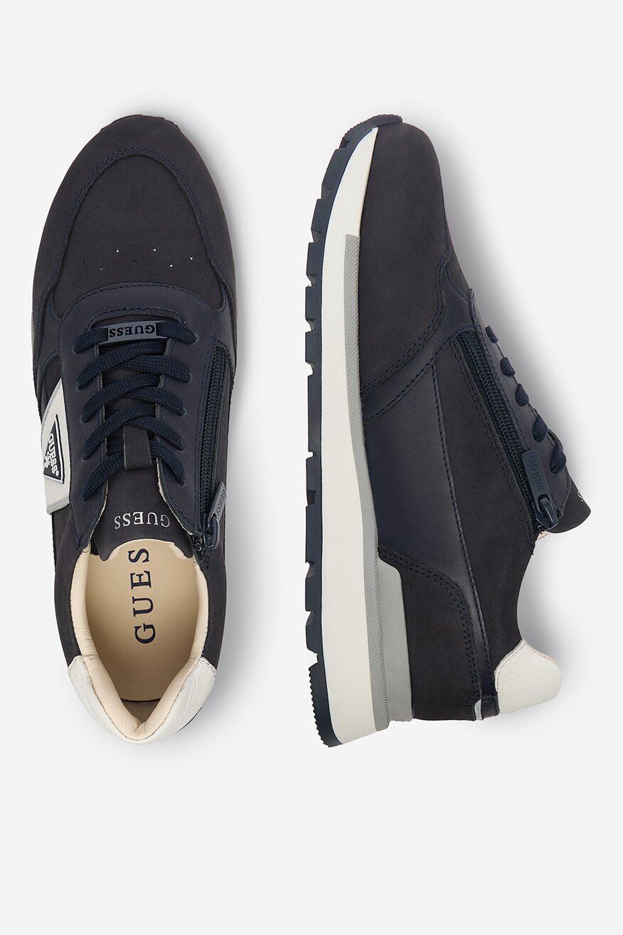 
                GUESS KIDS - Sneakersy skórzane - 5906751792162