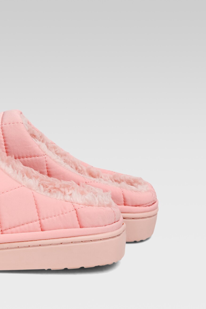 
                Papuci de casă Nelli Blu ROZ - 5904248948290