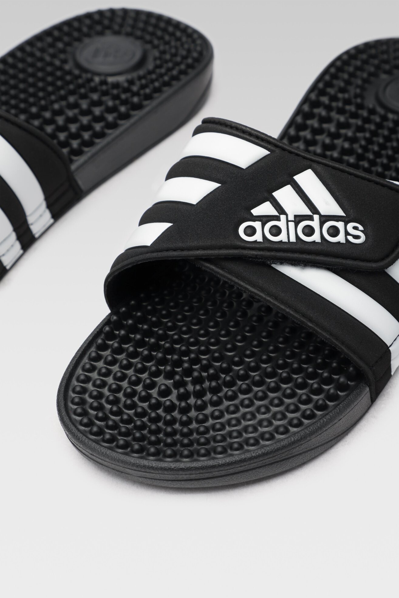 Klapki basenowe adidas F35580 Czarny