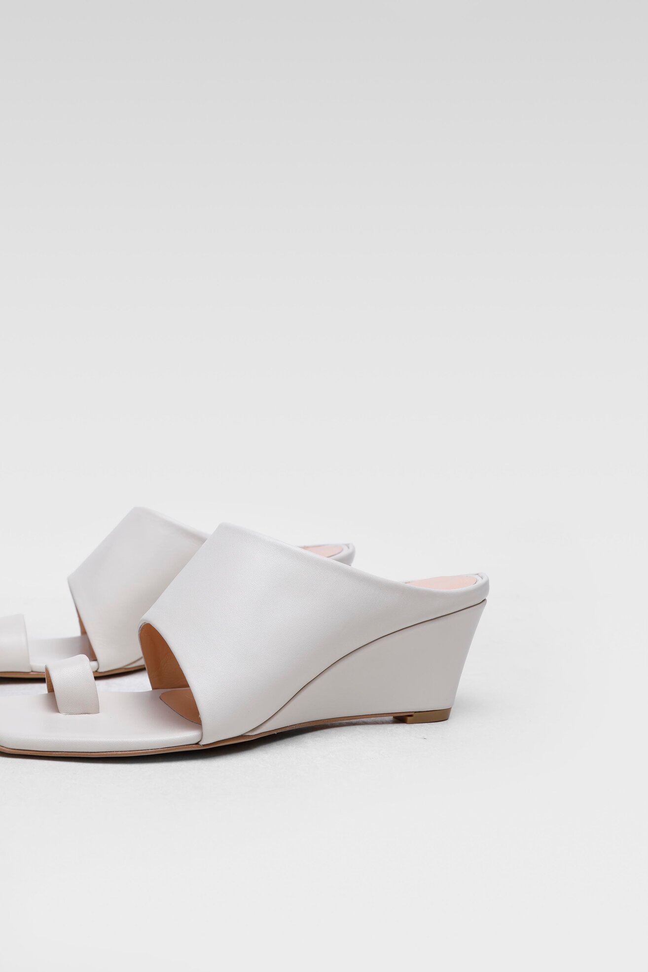 Klapki Badura 22918 Biały