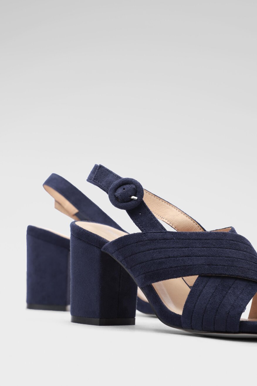 
                Clara Barson - Sandały na obcasie granatowe - 5903698431307