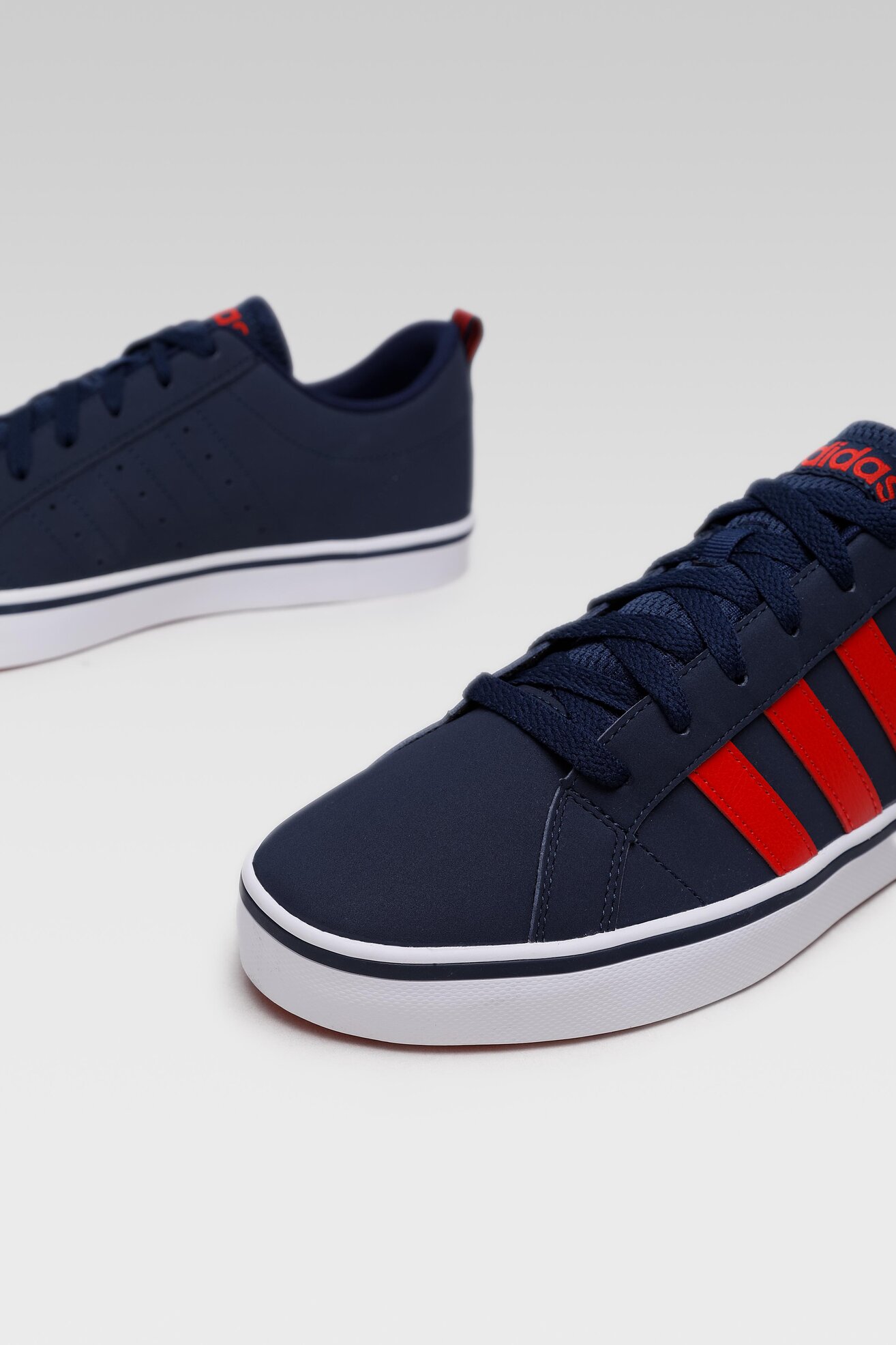 Obuwie sportowe adidas VS PACE B74317 Granatowy