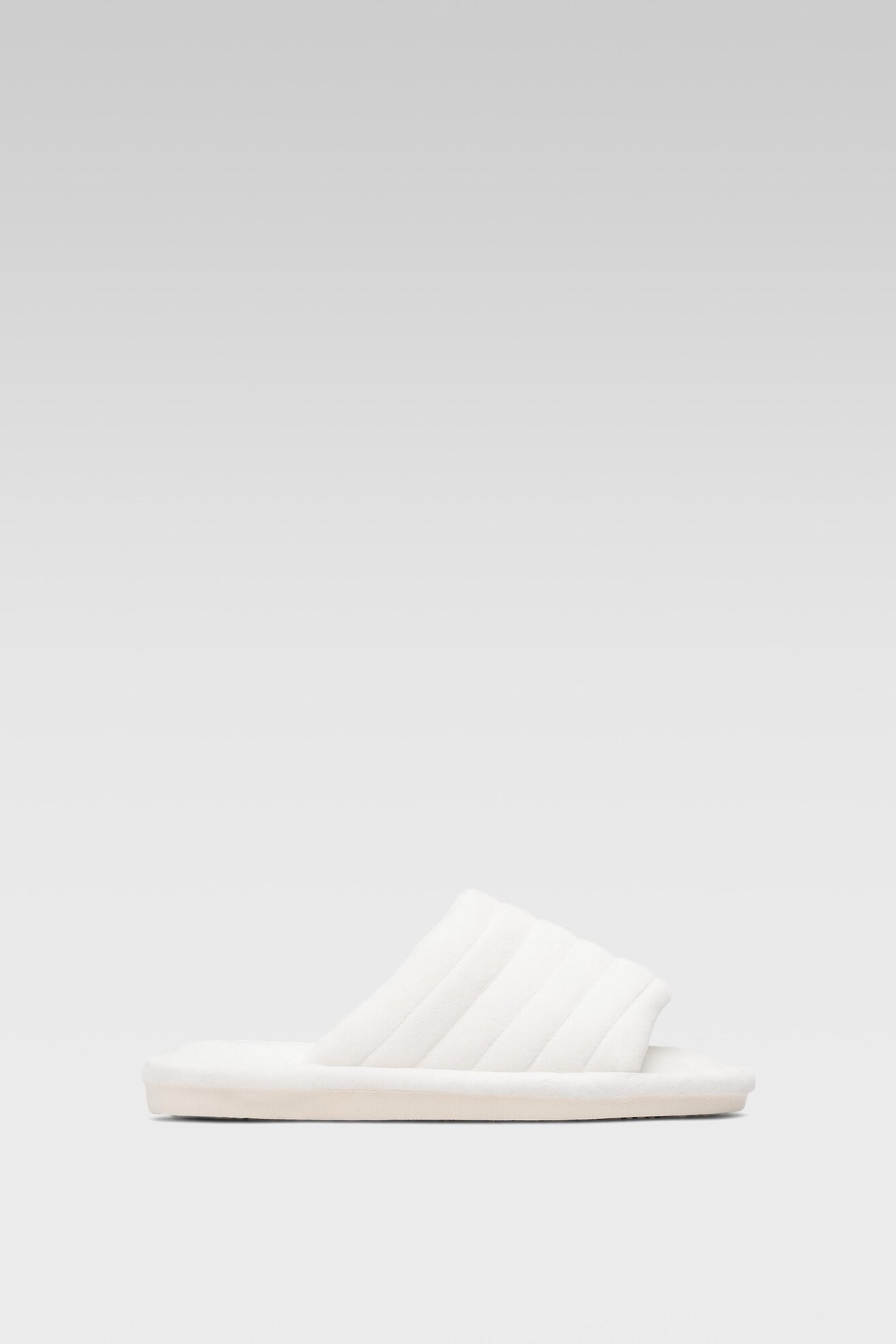 Kapcie Home&Relax B70358 Biały