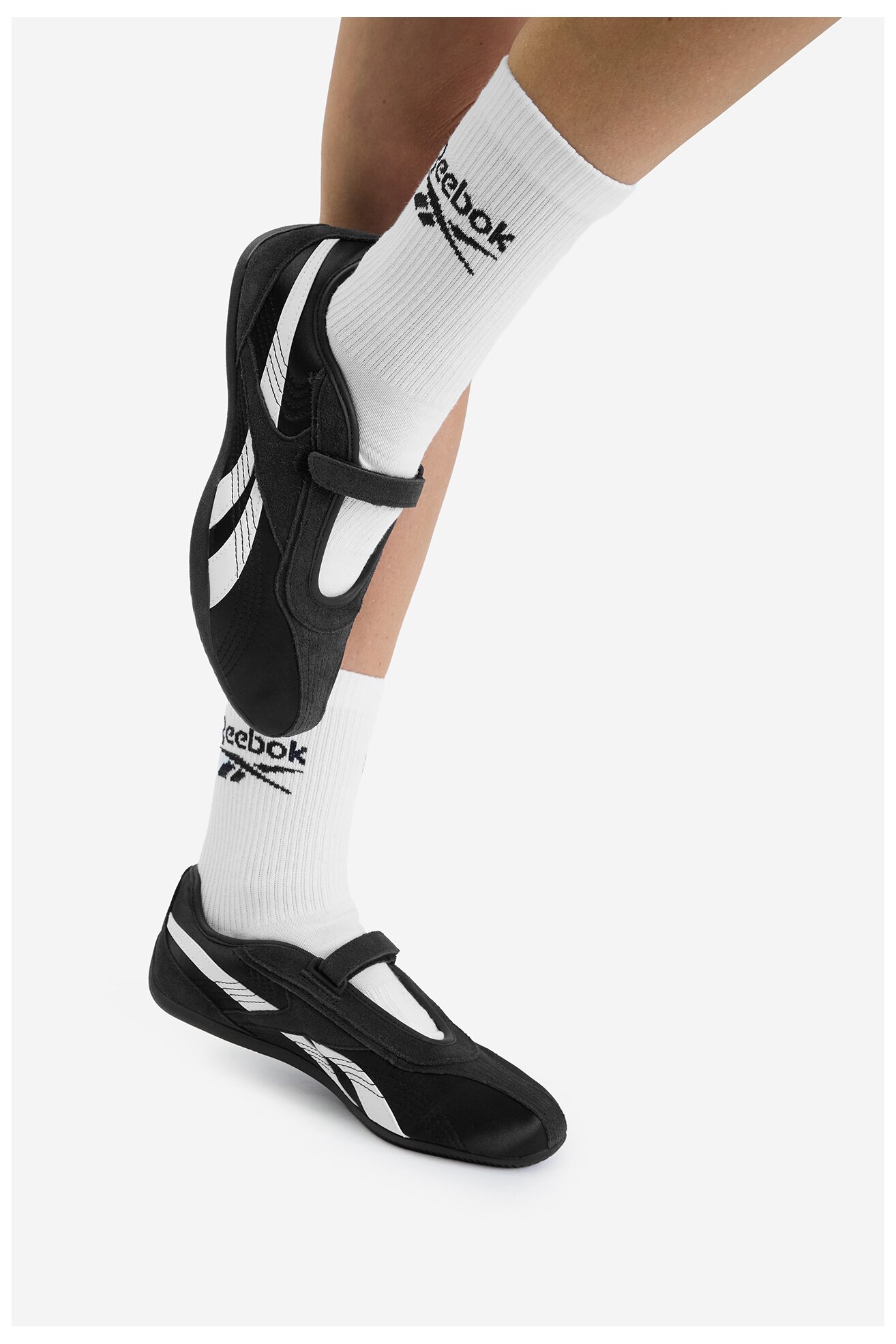 Baletanke Reebok EOSS-ULTRA LO MARY JANE 100261002 CRNA