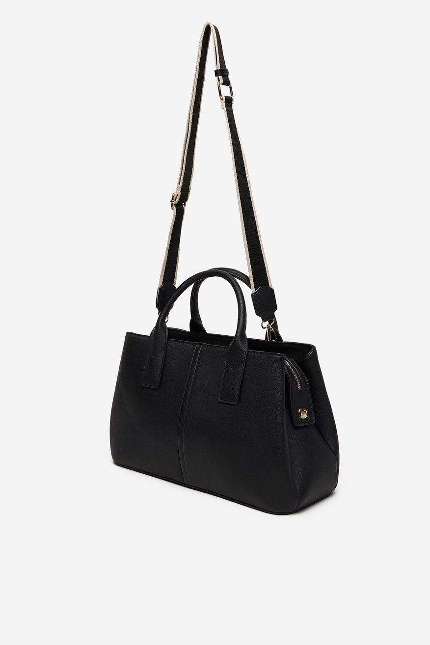 
                Kézitáska DeeZee FEKETE - 5906751092408