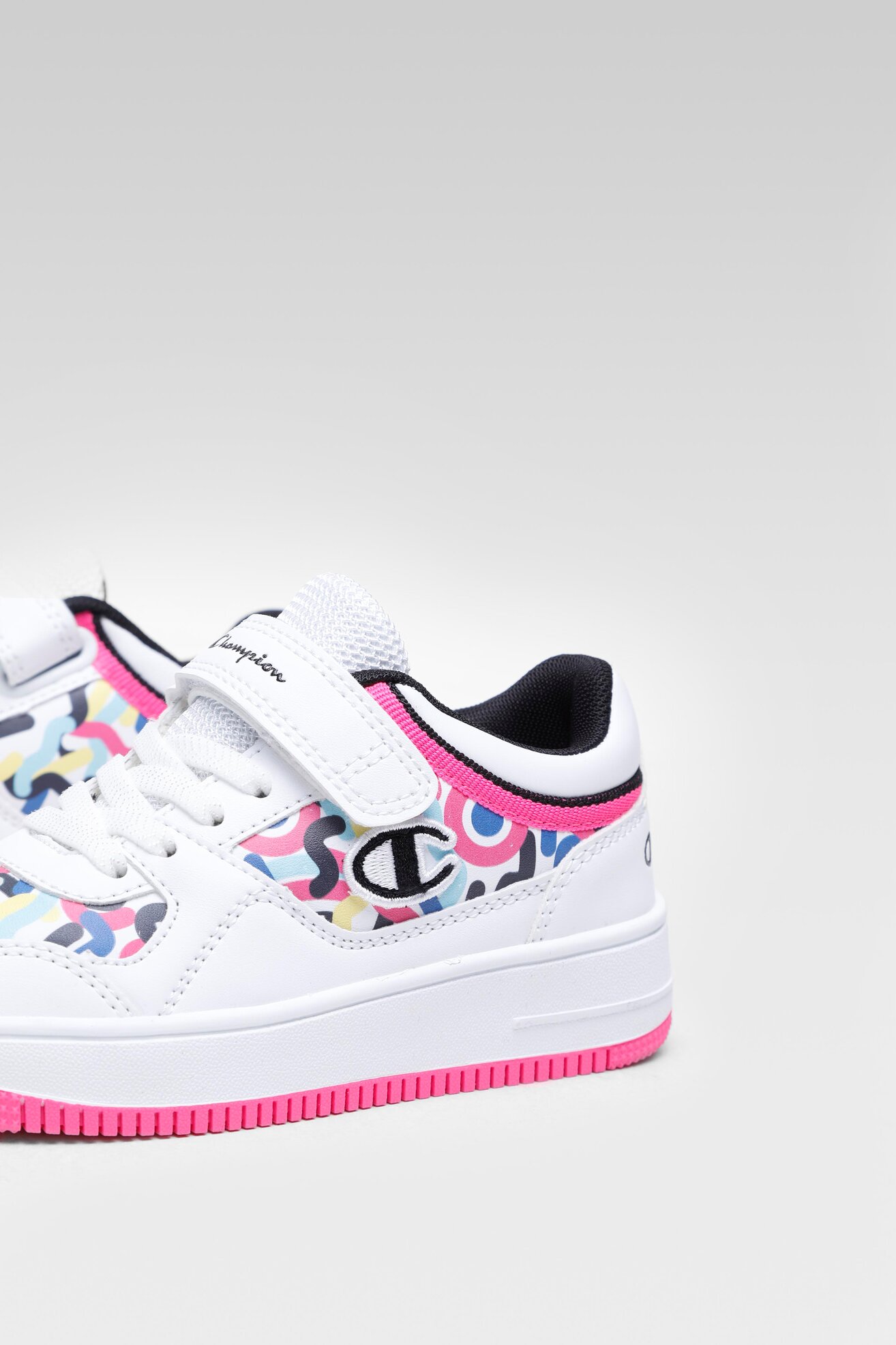 Încălțăminte sport Champion REBOUND GRAPHIC LOW G PS S32374-WW001 ALB