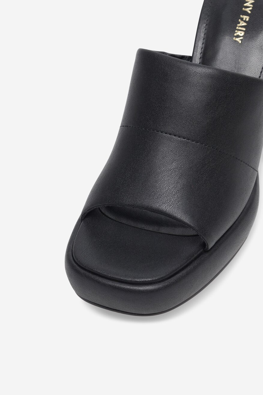 
                Шльопанець Jenny Fairy ЧОРНИЙ - 5905588541868