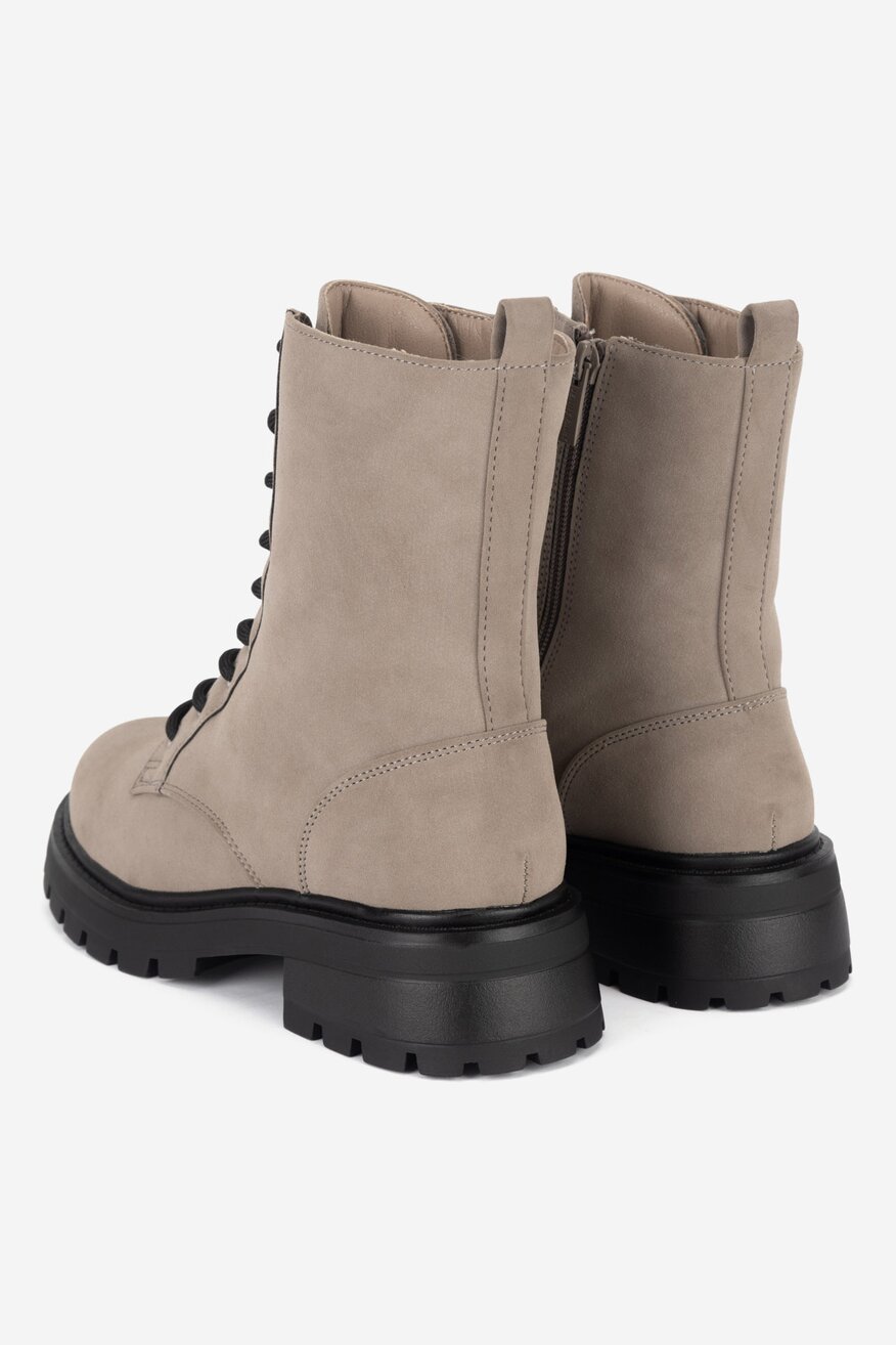 
                Боти Jenny Fairy СИВ - 5905588657002