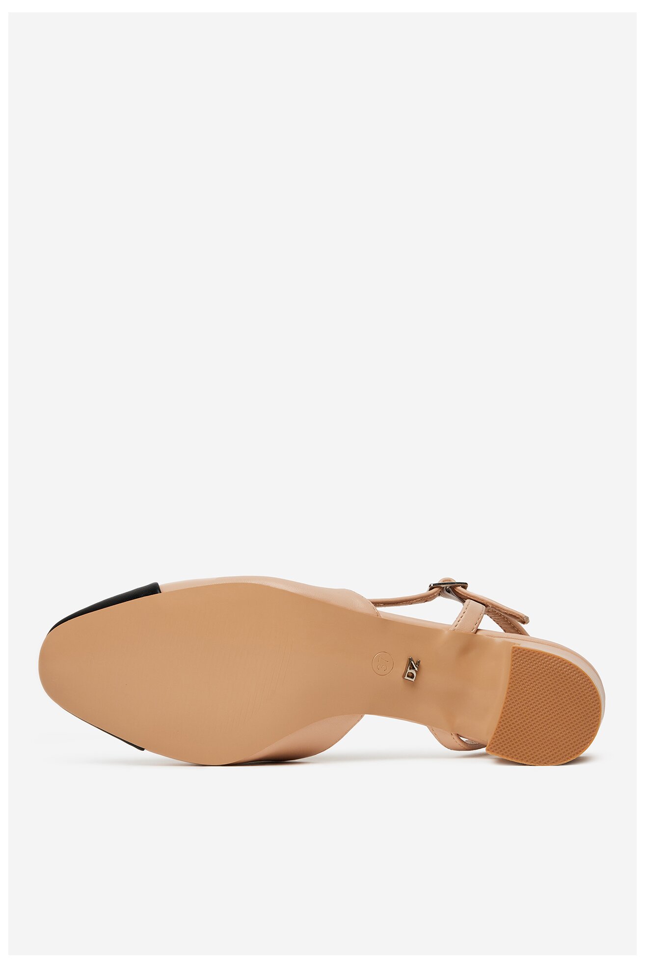 Körömcipő DeeZee 11-710-1 BÉZS