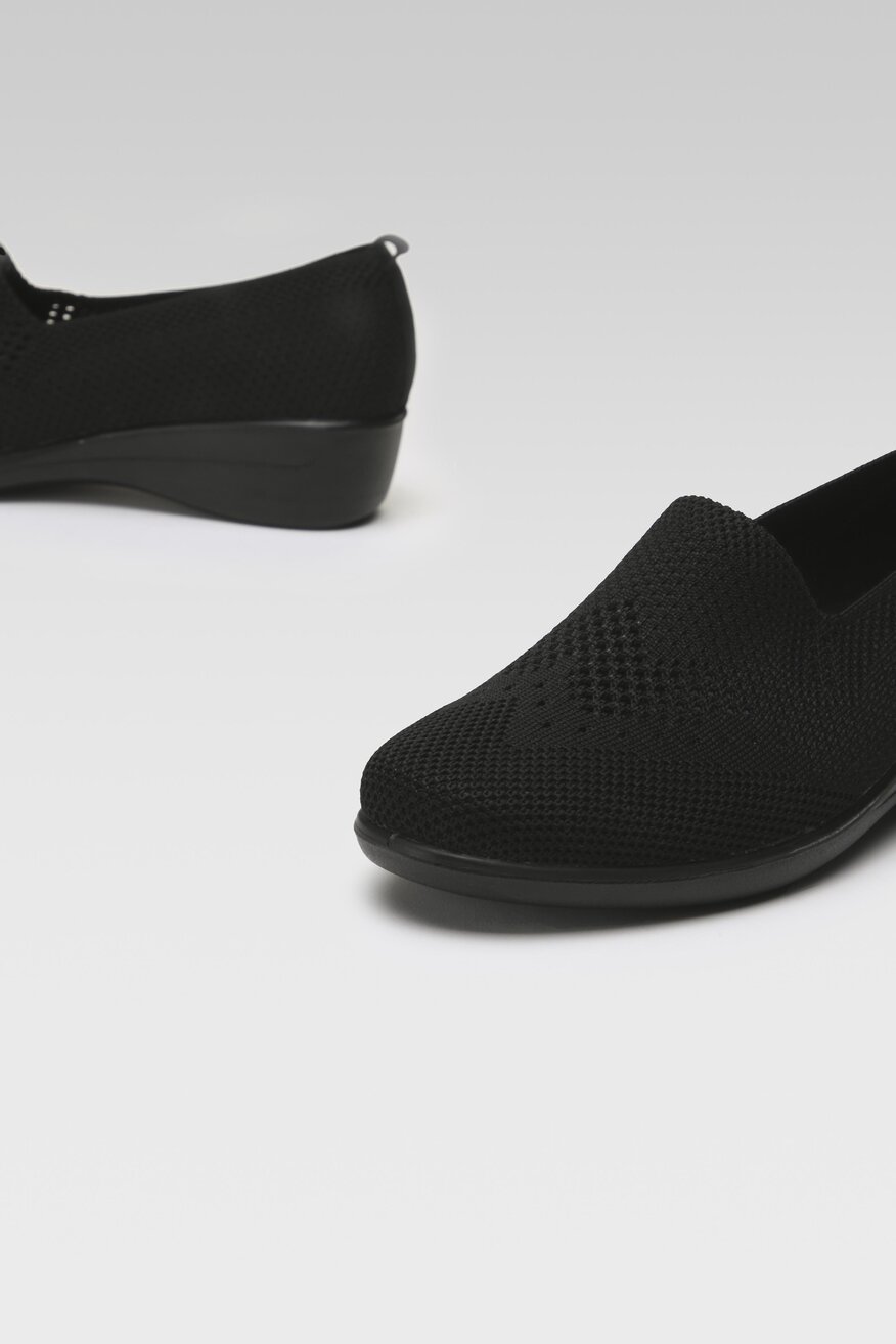 
                Clara Barson - Półbuty czarne - 5904862575353