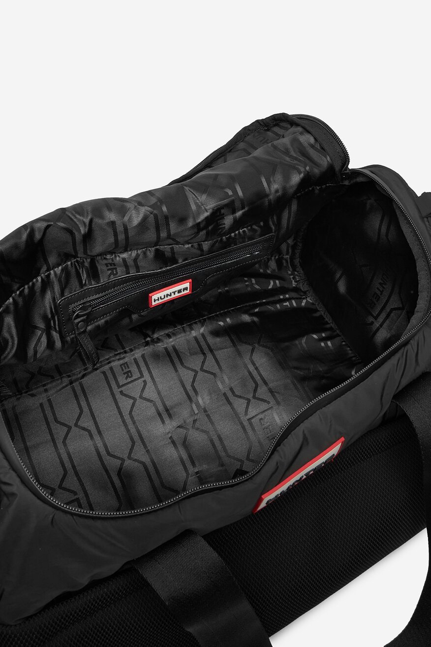 
                Utazó táska HUNTER FEKETE - 5906751350188
