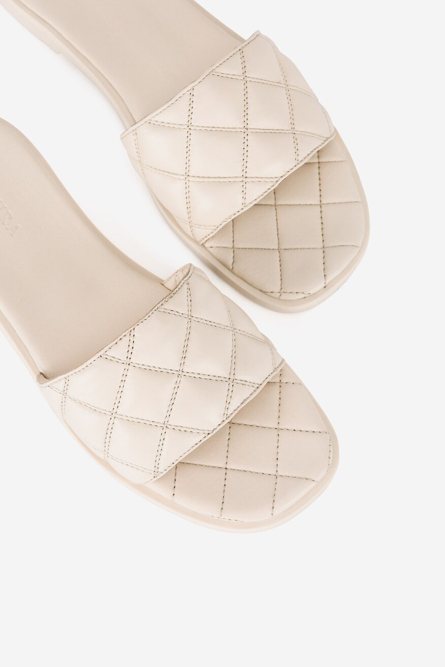 
                Джапанки Badura КРЕМАВ - 5905588428121